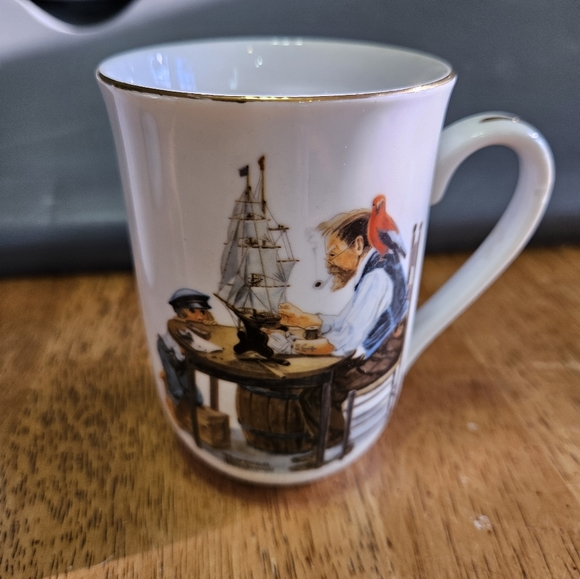 Vintage Norman Rockwell Set of 8 Cups 1982 - Picture 11 of 16